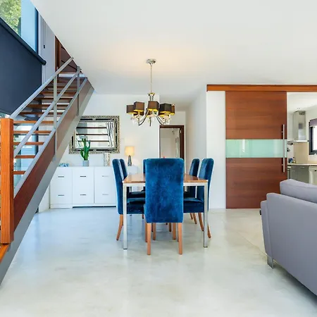 Oasis N' Aguait Villa