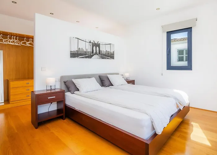 Oasis N' Aguait Vila